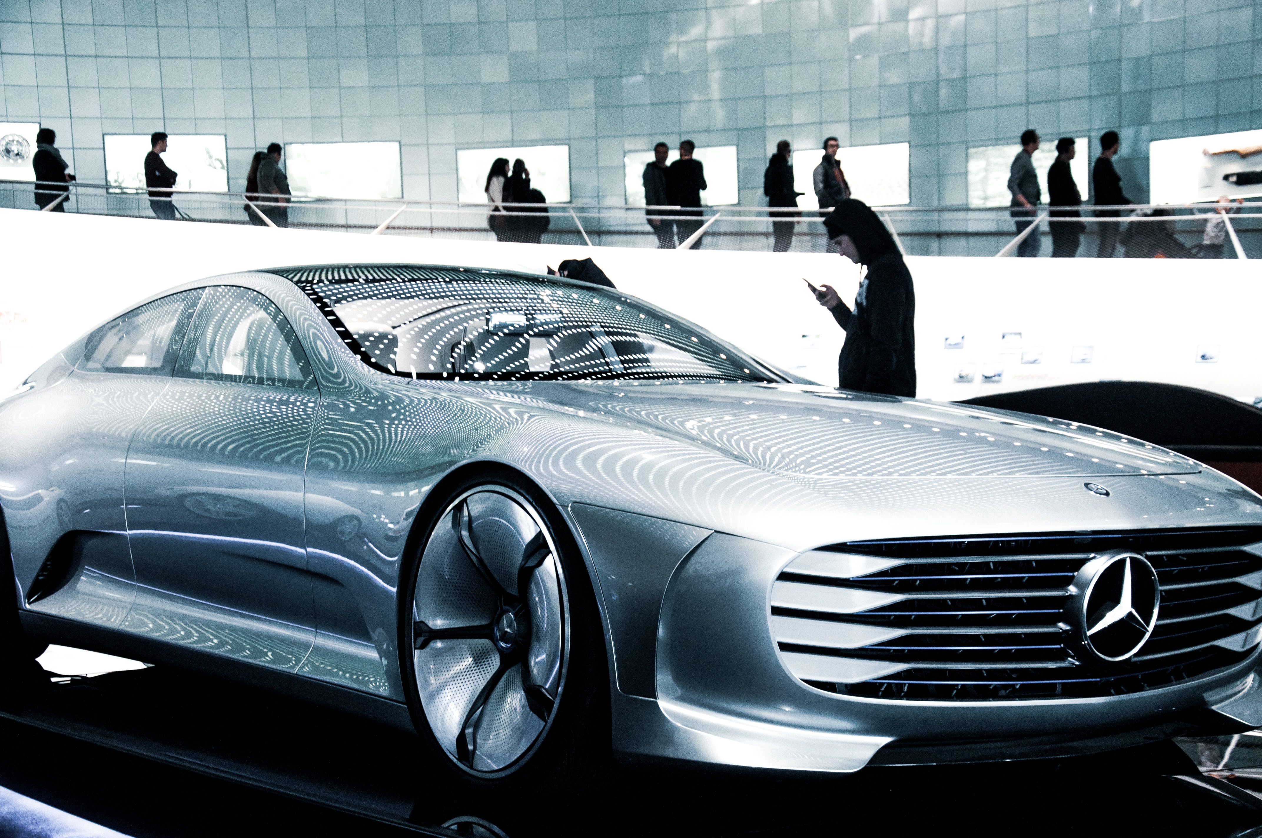 futuristic car (photo by Mohd Hammad)